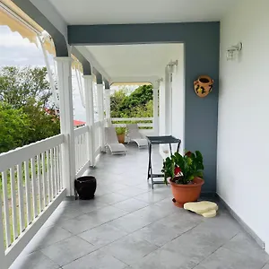 https://charmant-appartement-color-proche-de-la-plage.comcaribbean.com